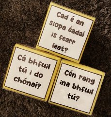 Foam Dice - Oral Language Ceisteanna as Gaeilge